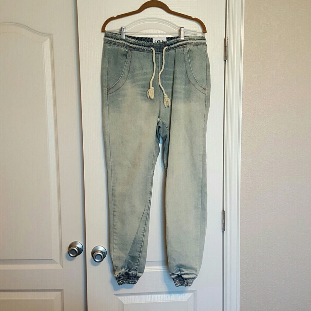 One Teaspoon Super Trackies LARGE